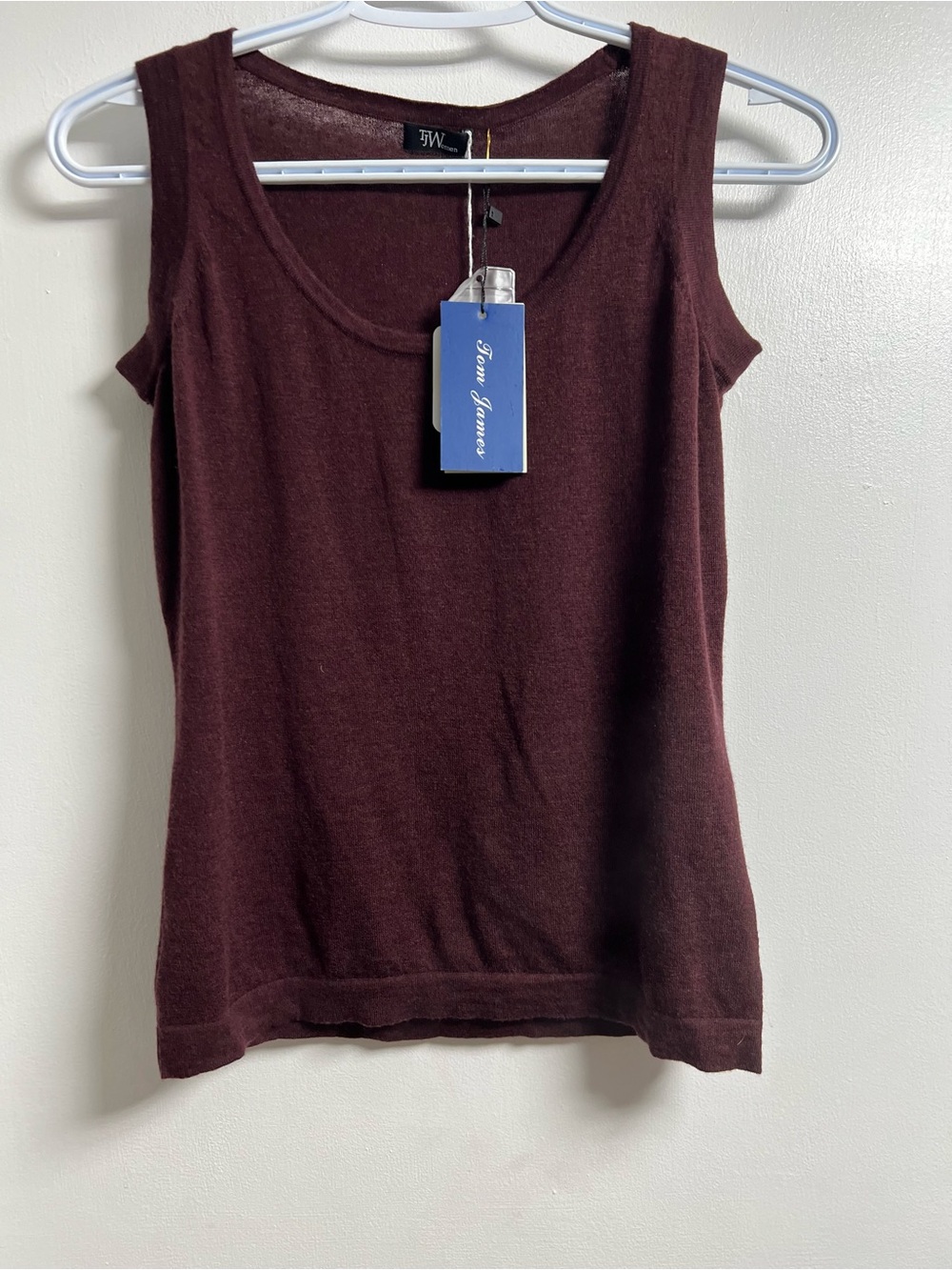 Tom James Women's Sleeveless Knit Tank - Burgundy